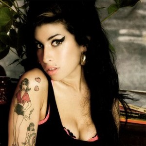 Τον στοιχειώνει το φάντασμα της Amy Winehouse 