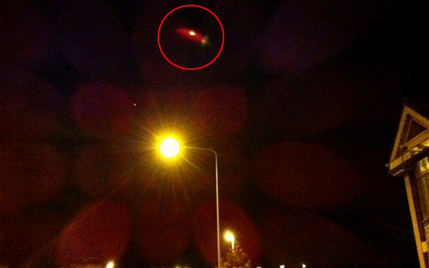 Εμφάνιση UFO πάνω από το Devon της Βρετανίας