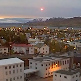 «φλεγόμενο» UFO πάνω από την Ισλανδία (video)