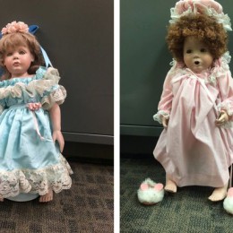 Πορσελάνινες κούκλες εμφανίζονταν έξω από τα σπίτια νεαρών κοριτσιών προκαλώντας τρόμο στις οικογένειές τους