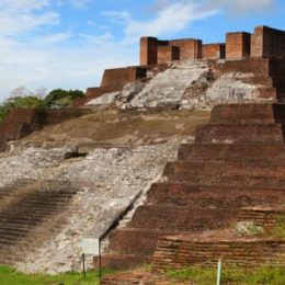 15χρονος ανακάλυψε χαμένη πόλη των Μάγια!